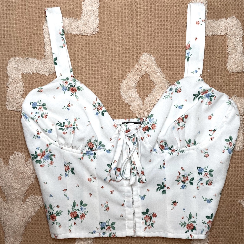 KENDALL&KYLIE Corset Top with Front Tie and Zipper